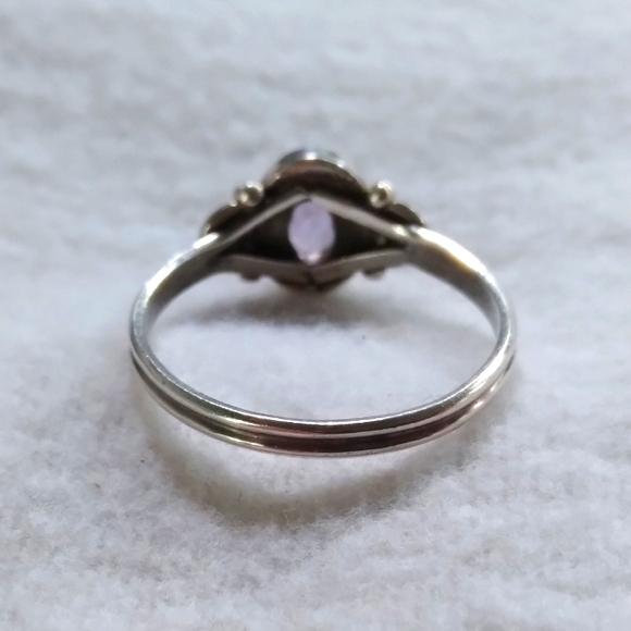 Vintage amethyst ring in artisan sterling silver - Picture 3 of 5